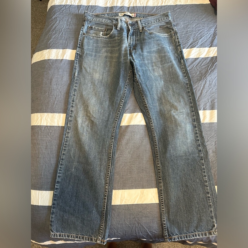 Men’s Levi’s Relaxed Jeans